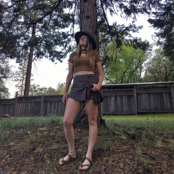 Meet your Posher, Jade! - Picture 3 of 7